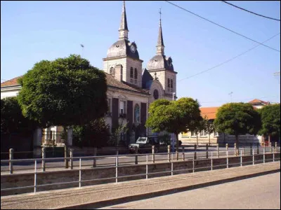 Ce village de la Meuse, situé à l'est de Verdun, c'est Fresnes en ...