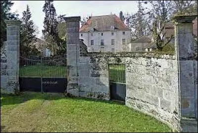 Ce village du département de la Haute-Marne, situé à l'est de Chaumont, à la limite de la Lorraine, c'est Parnoy en ...