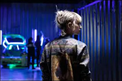 "Titane", palme d'or du festival 2021, est un film réalisé par ...