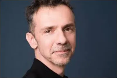 Qui est cet écrivain, scénariste de la série de BD fantastique ''La brigade des cauchemars'' ?