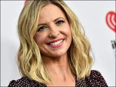 Qui est cette actrice qui joue dans l'épisode ''Cauchemar'' de la série télévisée ''Buffy contre les vampires'' ?