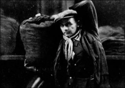 Quel nom donne-t-on à un Auvergnat de Paris ?