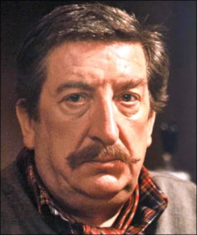 Qui est cet acteur qui joue le rôle de ''Grosswiller'' dans le film de 1969 ''L'Auvergnat et l'Autobus'' ?