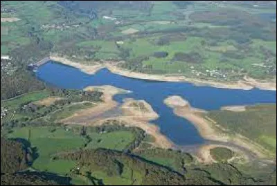 Quel est ce plus grand lac artificiel du Morvan ?