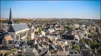 Et donc, la sous-préfecture de l'Indre, nettement plus peuplée que la précédente avec 11 000 habitants, c'est ...