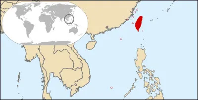 Malgré les tensions géopolitiques, ce territoire est reconnu pour son développement économique impressionnant. Il possède de nombreux marchés de rue et ses spécialités culinaires sont les nouilles et les dumplings. Quel est son nom ?