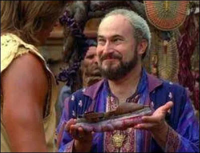 Dans la série Hercule, quand Salmoneus apparaît-il et le mentionne-t-on dans quel épisode pour la dernière fois ?