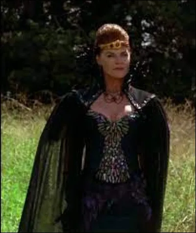 Qui a tué la femme et les enfants d'Hercule ?