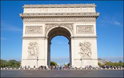 Quand a débuté la construction de l'Arc de Triomphe ?