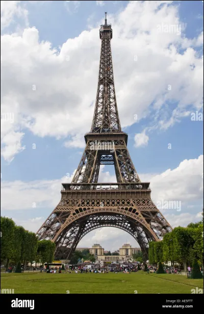 Qui a construit la Tour Eiffel ?