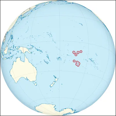 L'archipel se compose de 15 îles, dont les principales sont Rarotonga, Aitutaki, et Mangaia. Ces îles sont associées à la Nouvelle-Zélande, bénéficiant d'un statut d'autonomie. Quel est le nom de cet archipel ?