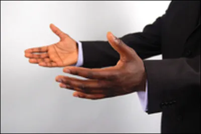 Arrives-tu à te faire comprendre avec des gestes ?