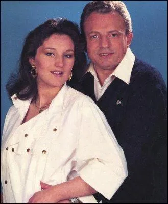 Il rencontre Ccilia Ciganer-Albniz, lorsqu'en qualit de maire de Neuilly, il la marie  l'animateur de tlvision Jacques Martin