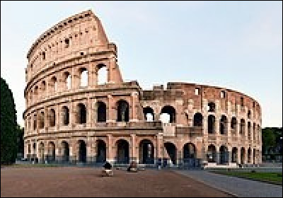 Difficile de ne pas parler de ce monument emblématique de Rome. Quel est son nom ?
