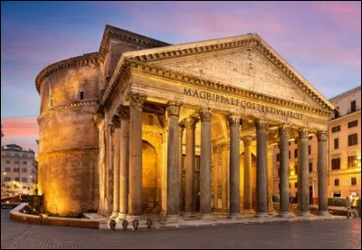 Quel est ce monument romain transformé en cathédrale catholique mais toujours dans son "jus" ?