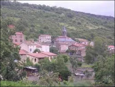 Nous sommes dans l'ancienne région Auvergne, à Grenier-Montgon. Village de l'arrondissement de Brioude, surplombé par les monts du Cézallier et la Margeride, il se situe dans le département ...