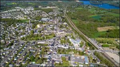 Cette ville de 20 000 habitants de Loire-Atlantique, située dans le nord de l'agglomération nantaise, c'est La Chapelle sur ...
