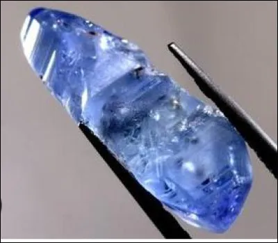 Quel est le nom de cette pierre précieuse ?