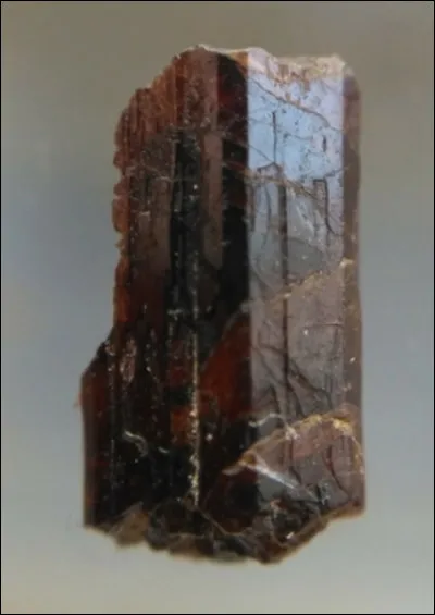 Quel est le nom de cette pierre précieuse ?