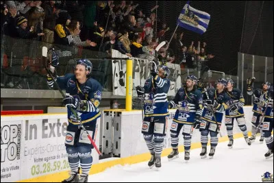 Passons aux clubs de Division 1 : les "Corsaires" sont le club de ...