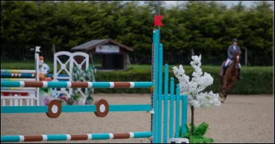 Quelle position dois-tu adopter avant un obstacle ?