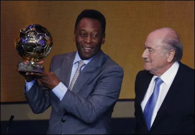 Combien de Ballons dor le joueur Pelé a-t-il remportés ?