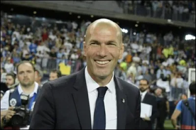 Quel était le premier club pro de Zidane ?