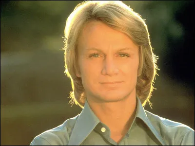 Quel titre n'appartient pas à Claude François ?