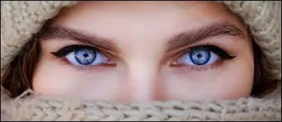 Qui a chanté "Les yeux de la mama" en 2015 ?