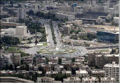Quelle est cette ville en D, capitale et plus grande ville de Syrie, cité fondée au IVe millénaire avant J.-C. ?
