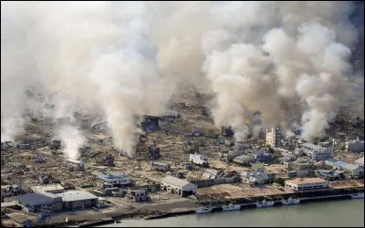 Quelle est cette ville en F du Japon, marquée depuis le 11 mars 2011 par un très grave accident nucléaire lié à un tsunami ?