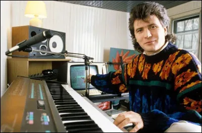 Avec quel synthétiseur Daniel Balavoine a-t-il enregistré ses derniers albums ?
