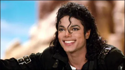 Et ce célèbre chanteur a également eu...