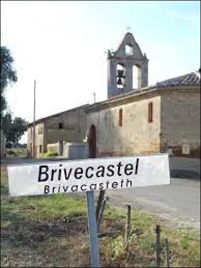 Nous sommes maintenant à Brivecastel. Hameau Tarn-et-Garonnais dépendant de Comberouger, il se situe dans l'ancienne région ...