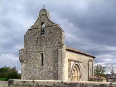 Vous avez sur cette image l'église Saint-Christophe, à Courpiac. Village néo-aquitain, dans l'aire urbaine Bordelaise, il se situe dans le département ...