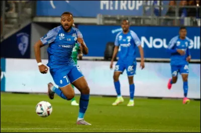 Et cet autre club, promu en 2008 en L1 a été relégué après deux saisons ; relégué en CFA2 en 2011, il retrouve la L2 depuis 2018.