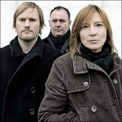 Quel groupe a interprété "Glory Box" ?