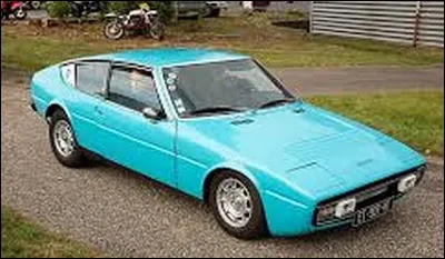 Le seul coupé qui disposait de trois places. C''est la...