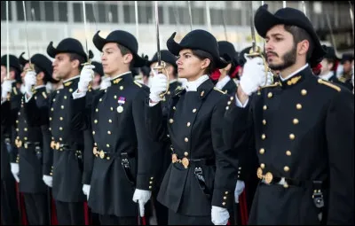 Quelle grande école est surnommée ''l'X' ?