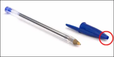 Turlututu et chapeau pointu > Au début des années 1990, le capuchon a été percé à son extrémité : pourquoi ?