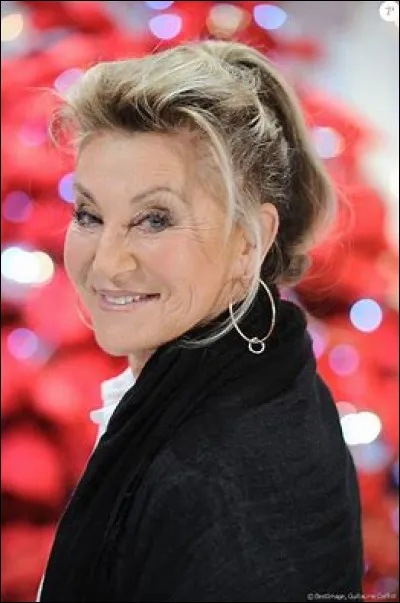 Quelle chanteuse s'appelle en réalité Annie Chancel ?