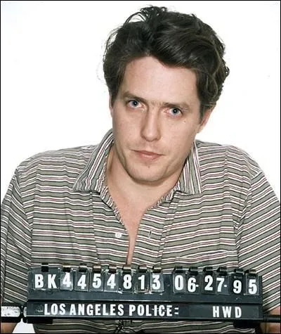 Pour quelle raison Hugh Grant s'est-il retouv en prison ?