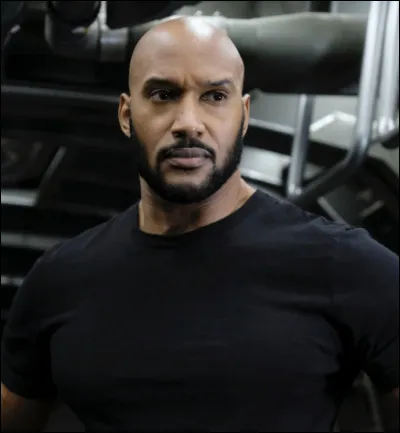 Qui est lacteur de Mack ?