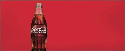 Le slogan de Coca-Cola est "Ouvre un Coca-Cola, ouvre de la bonne humeur".