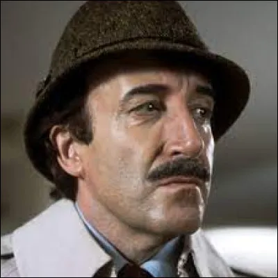 Quel inspecteur maladroit et gaffeur l'acteur britannique Peter Sellers a-t-il interprété à six reprises, dont la première fois dans "La Panthère rose" ?