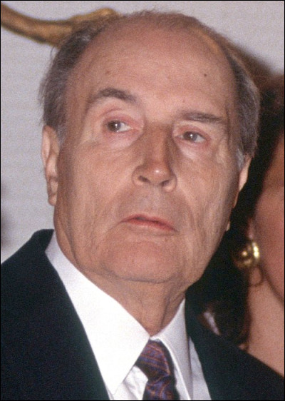 Face à quel président François Mitterrand a-t-il été élu en 1981 ?