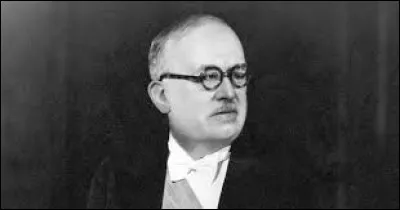 Lequel de ces hommes d'État n'a pas été président du Conseil sous la présidence de Vincent Auriol ?