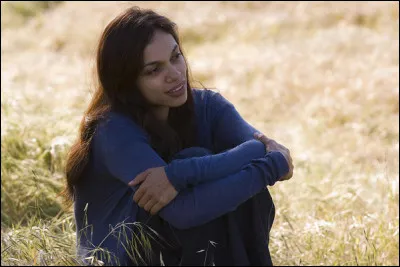 Dans quel film Rosario Dawson est-elle une femme mourante ?