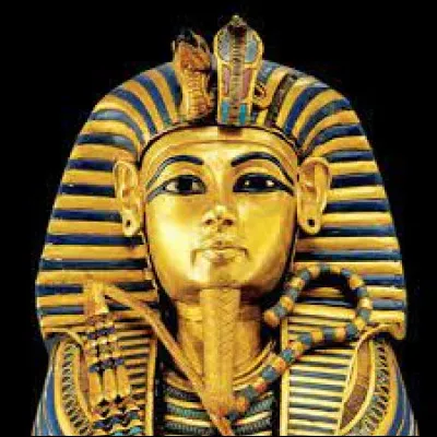 En quelle année Howard Carter a-t-il découvert le tombeau du pharaon Toutankhamon ?