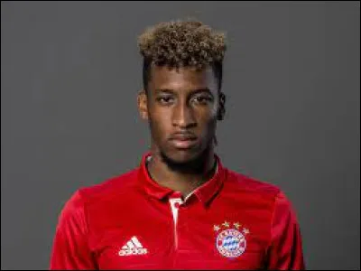 Le joueur de football Kingsley Coman est actuellement dans le club du Bayern Munich.